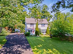 66 Maple Street, Tay, ON L0K 2A0