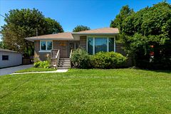 92 Johnson Street, Barrie, ON L4M 4R3