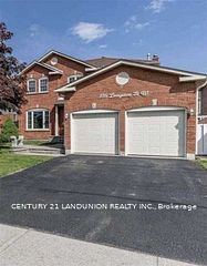 136 Livingstone Street W, Barrie, ON L4N 7J4
