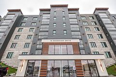 15 Kneeshaw Drive 605, Barrie, ON L9J 0J8