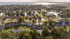 81 Laguna Parkway 7, Ramara, ON L0K 1B0