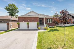 17 Hunter Avenue, Tay, ON L0K 2A0