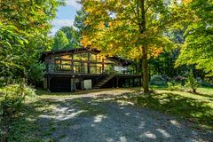 1745 Twin Oaks Crescent, Severn, ON L0K 1E0