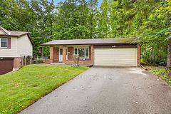 11 Aldergrove Circle, Barrie, ON L4M 4W6