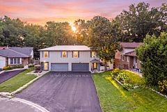 6 Ashdale Court, Barrie, ON L4M 5B5