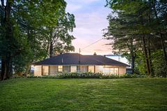 1697 Champlain Road, Tiny, ON L9M 0E3