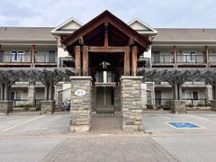 1 BRANDY LANE Drive 304, Collingwood, ON L9Y 0X4