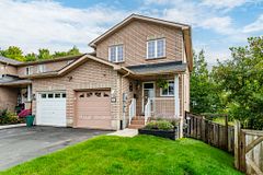 140 Southwinds Crescent, Midland, ON L4R 0A3