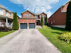 42 Parisian Crescent, Barrie, ON L4N 0Y9