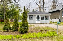 3410 Beachview Avenue, Severn, ON L0K 1G0