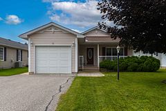 6 Virginia Avenue, Wasaga Beach, ON L9Z 3A8