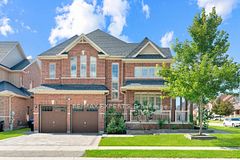 22 Travers Gate, Springwater, ON L9X 0S8