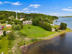 339 Champlain Road, Penetanguishene, ON L9M 1S3