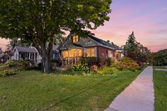 328 Colborne Street W, Orillia, ON L3V 3A3