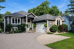 320 Birch Street, Collingwood, ON L9Y 2V7