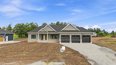 3 Meadow Acres Road, Oro-Medonte, ON L0K 2G1