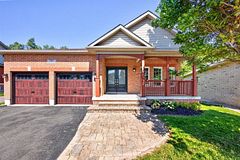 10 Purt Court, Barrie, ON L4N 9K7