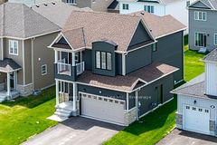281 Springfield Crescent, Clearview, ON L0M 1S0