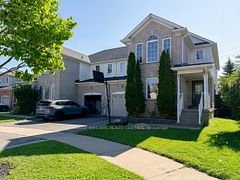 111 Bentley Crescent, Barrie, ON L4N 0Z1