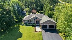 19 Eder Trail, Springwater, ON L0L 1Y0
