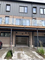 15 Rainwater Lane, Barrie, ON L4N 9J6