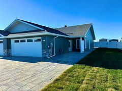 18 Golf Street, Kapuskasing, ON P5N 3J6