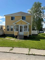 35 Devonshire Street, Kapuskasing, ON P5N 1C2