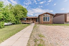14 Migneault Avenue, Kapuskasing, ON P5N 3G5