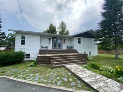 34 Seventh Street W, Cochrane, ON P0L 1C0