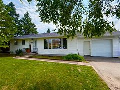 1305 Alexandra Street, Hearst, ON P0L 1N0