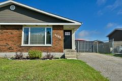 1288 Chenier Avenue, Timmins, ON P4R 1A7