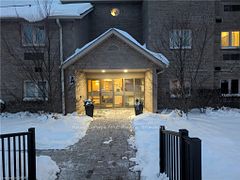 3050 Pinemeadow Drive 16, Burlington, ON L7M 3X5