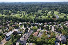 2441 Old Carriage Road, Mississauga, ON L5C 1Y6
