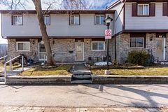 45 Hansen Road N 57, Brampton, ON L6V 3C5