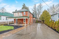 31 Brock Street, Halton Hills, ON L7J 1N3