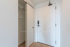7 Fairbank Avenue W 503, Toronto, ON M6E 3Y5