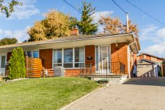 227 Verobeach Boulevard, Toronto, ON M9M 1R4