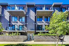 2059 Weston Road 38, Toronto, ON M9N 1X7