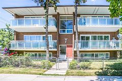 54 Rabbit Lane, Toronto, ON M9B 5S7