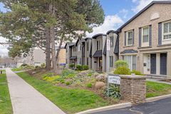 1422 GHENT Avenue E, Burlington, ON L7S 1W8