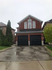 7166 BLACK WALNUT Trail, Mississauga, ON L5N 7N5