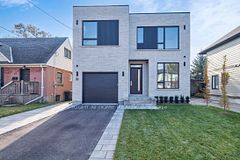 19 Putney Road, Toronto, ON M8W 2K6