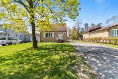 3524 Joan Drive, Mississauga, ON L5B 1T8