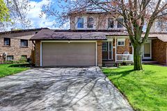 7113 Tamar Road, Mississauga, ON L5N 1Y7