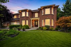1471 The Links Drive, Oakville, ON L6M 2P2
