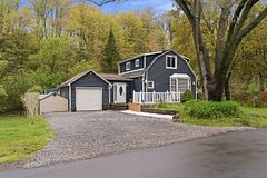 1262 Hidden Valley Road, Burlington, ON L7P 0T5