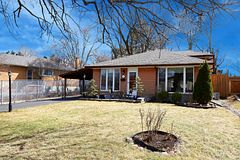 2694 Truscott Drive, Mississauga, ON L5J 2B7