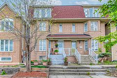 2080 St Clair Avenue W, Toronto, ON M6N 1K3