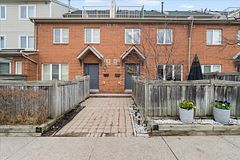 1241 Parkwest Place 5, Mississauga, ON L5E 3J3