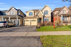 40 Imperial Lakes Drive, Brampton, ON L6P 2V3
